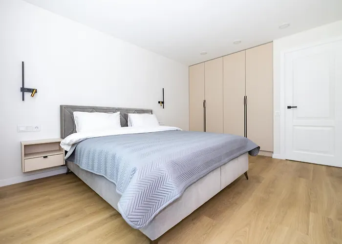 Apartment Cohost I 2bd Near Centre *