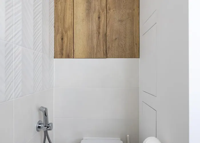 Cohost I 2bd Near Centre *