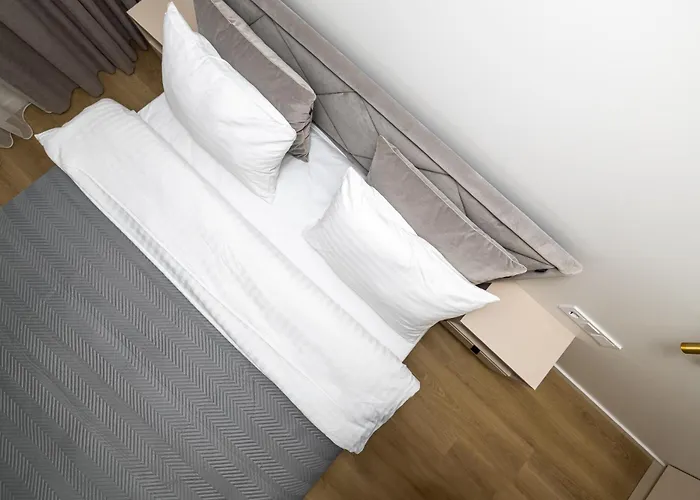 Cohost I 2bd Near Centre Apartment